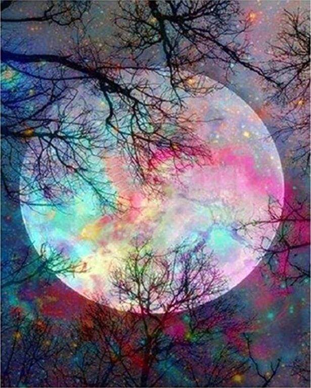 Pleine lune aux Reflets Multicolores