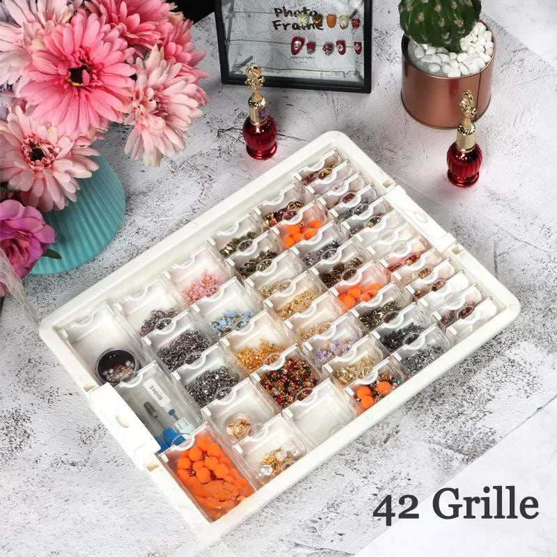 42 Grilles Diamond Painting Boîte de rangement transparente pour ornements